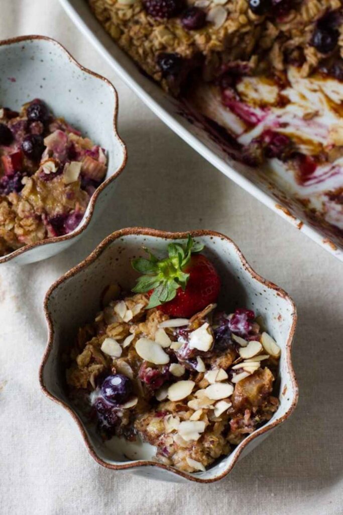 avocado-toast-with-white-beanBaked Oatmeal With Blueberries and Walnuts-spreads