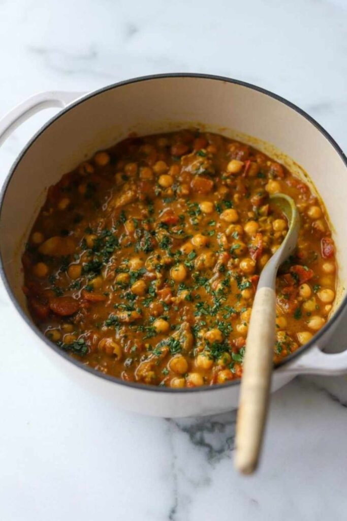 Chickpea and Spinach Coconut Curry