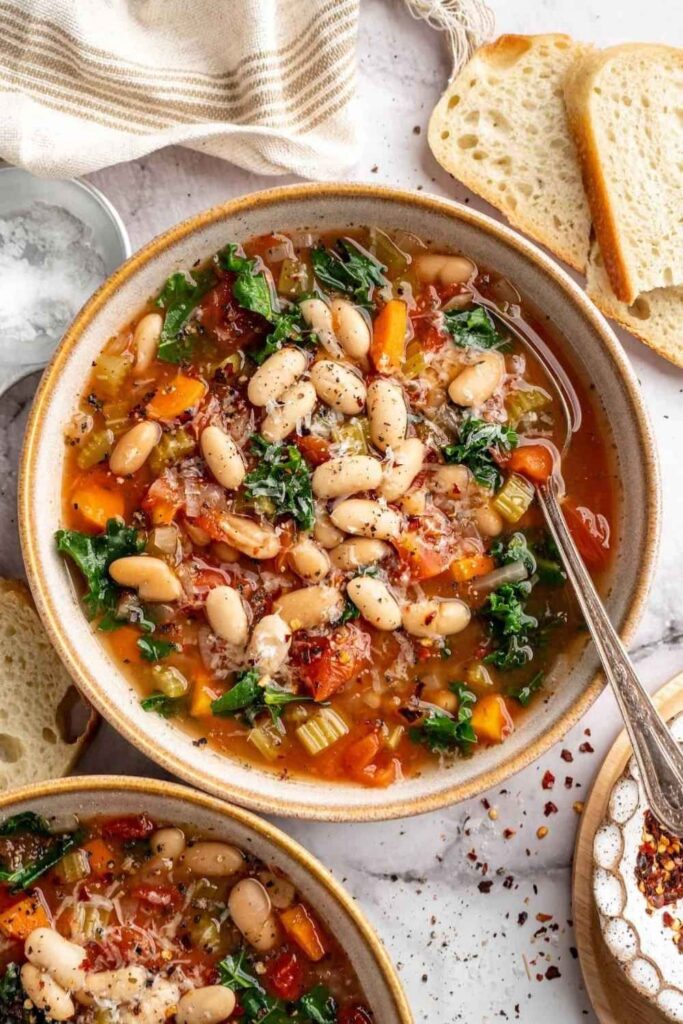 One-Pot White Bean and Kale Soup