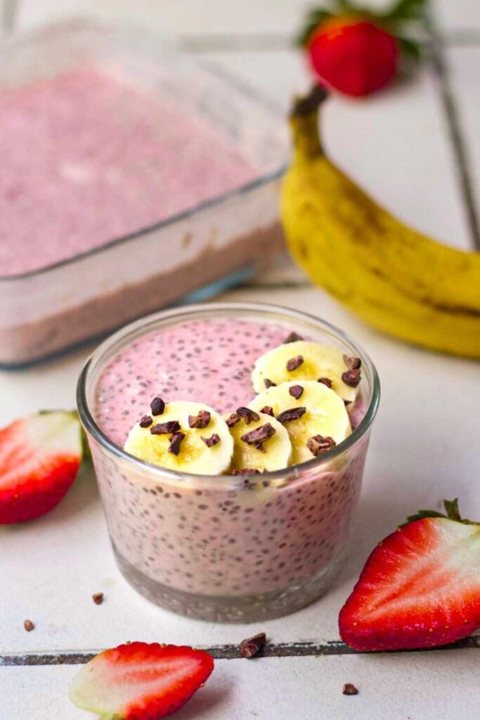 Strawberry Banana Chia Smoothie