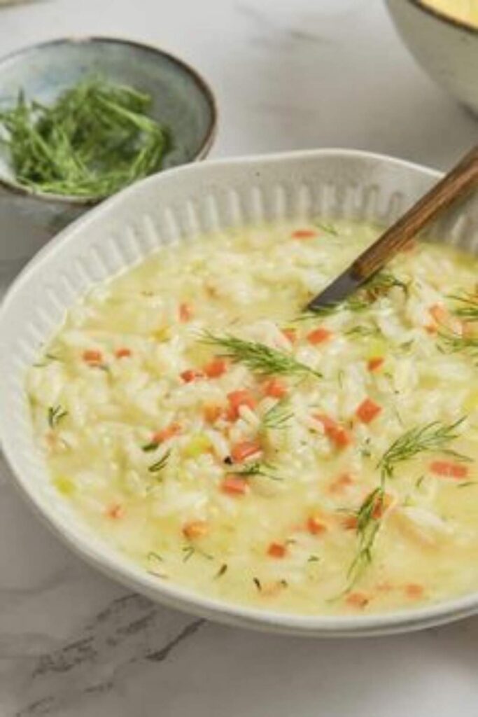 26 easy Vegetarian Meals That Are Actually Filling (No Sad Salads Required) 16 Greek-Style Lemon Rice Soup Vegetarian Avgolemono