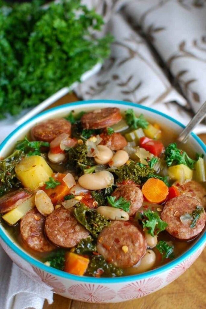 Slow Cooker White Bean and Vegetable Soup